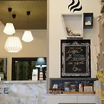 โรงแรม Pace