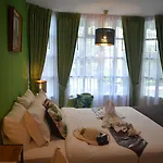 โรงแรม Pace 3*