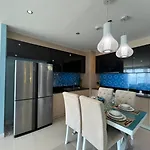 Grand Caribbean 2 Bedroom 120 Sqm อพาร์ทเม้น