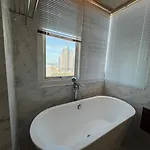 อพาร์ทเม้น Grand Caribbean 2 Bedroom 120 Sqm *