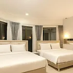 Heart Pool Villa Pattaya