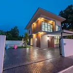 Green Beach Pool Villa