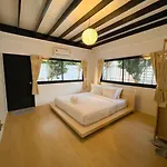 Villa Saga Pool House 5br, 200m From *