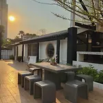 Saga Pool House 5br, 200m From