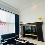 Downtown Pool Villa Pattaya