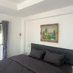 Lagoon Vibes โรงแรม Pattaya