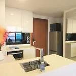 อพาร์ทเม้น Nomad's View - Peak Towers - Sea View 43sqm