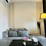 Apartment Base Quiet King-bed With Infinity Pool & Free Netflix! Pattaya