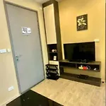 Base Quiet King-bed With Infinity Pool & Free Netflix! Apartment *