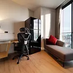 Luxury Edge Seaview Apartment