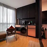 Luxury Edge Seaview Apartment *