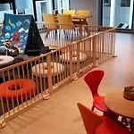 The Base海景网红无边泳池高速网络 繁华位置 อพาร์ทเม้น Pattaya