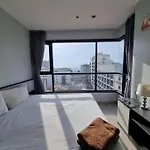 芭提雅市中心海景双卧室 步行街酒吧商场海滩步行几分钟可到