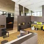 The Base芭提雅市中心 出门商场711海滩 泼水节最热闹地方 อพาร์ทเม้น