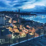 22芭提雅市中心2卧室套房 海景无边泳池 繁华街道 อพาร์ทเม้น Pattaya