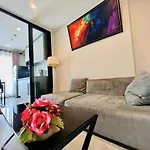 The Base芭提雅市中心 出门商场711海滩 泼水节最热闹地方 Pattaya