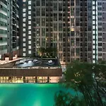 อพาร์ทเม้น The Base海景网红无边泳池高速网络 繁华位置 *