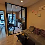 芭提雅中心地区 The Base 高档公寓酒店 * Pattaya