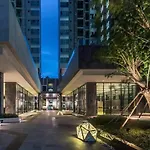 The Base海景网红无边泳池高速网络 繁华位置 อพาร์ทเม้น Pattaya