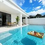 Q8-luxury Pool With Mahjong Near Terminal 21 วิลล่า Pattaya