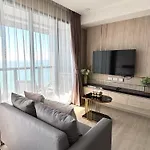 อพาร์ทเม้น The Panora Pratamnak Luxury Sea View 1 Bdr Flat *