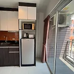อพาร์ทเม้น Stylish Pool-view With Balcony - New Nordic Vip 3, Pratumnak