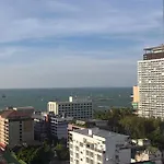อพาร์ทเม้น The Base 24th Floor Pattaya