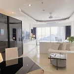 Beautiful Sea View Cozy อพาร์ทเม้น