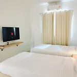Pj Hostel & Bar