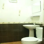 Oyo 963 Sunshine Hotel