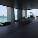 Hotel Centric Sea *