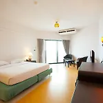 โรงแรม Markland Seaside 3*