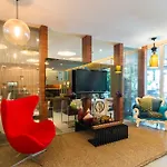 บาบูน่าบีชฟรอนท์ลิฟวิ่ง โรงแรม Pattaya