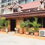 The Siam - Sha Extra *