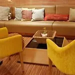 โรงแรม บาบูน่าบีชฟรอนท์ลิฟวิ่ง Pattaya
