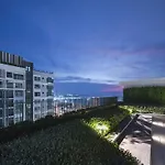 อพาร์ทเม้น Sea View Rooftop Pool *