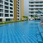 Apartment Peak Towers