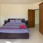 วิลล่า Ratana - House Walking Street 7 Bedrooms *