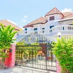 วิลล่า Ratana - House Walking Street 7 Bedrooms