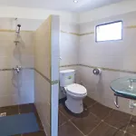 Ratana - House Walking Street 7 Bedrooms วิลล่า Pattaya