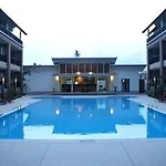 โรงแรม Authong 3*