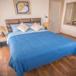 Luxury Seaview The Peak Towers 200m To