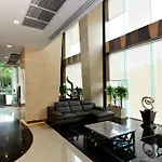 Peak Towers * Pattaya
