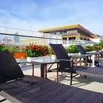1 Bedroom C-View Boutique By Marina