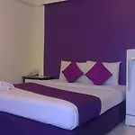 Sawasdee Sunshine Hotel 2*