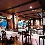 จอมเทียนโบ๊ทเฮ้าส์ โรงแรม Pattaya
