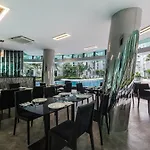 Ccr Managed By Aha Smartstay 4*