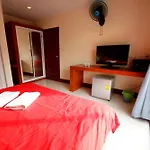 Walking Street Guest house *