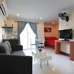 Walking Street Guest house *