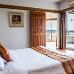Markland Seaside โรงแรม